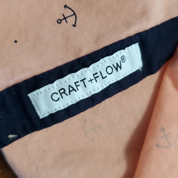 VOYAGE button down - Picture 3 of 4